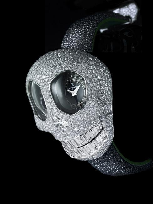 前卫趣味设计，镶嵌名贵宝石，Crazy Skull 骷髅头宝石表完美反映de GRISOGONO的品牌设计风格