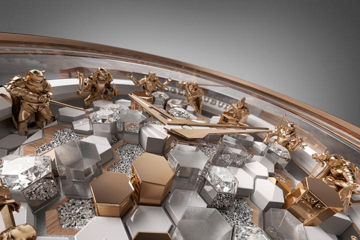 呼应以 “守护” 为题的设计,12 位亚瑟王传说中的骑士环绕表盘而立,守护着湖中女神。每位骑士以独特的姿态标示小时:或高举利剑、或整备盔甲,展现出动态的史诗场景,而非静止的人偶,将每一位英雄的性格深深镌刻于金属之中。