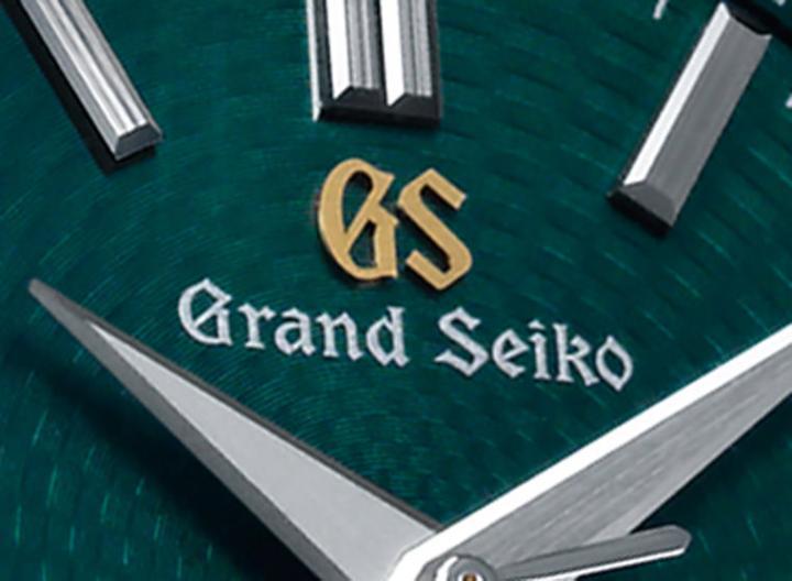 2017年起GRAND SEIKO将脱离SEIKO旗下自成一独立子品牌，过往表款面盘上的\"SEIKO\"已不复见，直接单独以GRAND SEIKO Logo代表