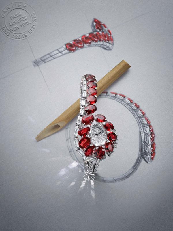 将卡地亚珍而重之的两大主题——红宝石和缎带装饰华丽结合