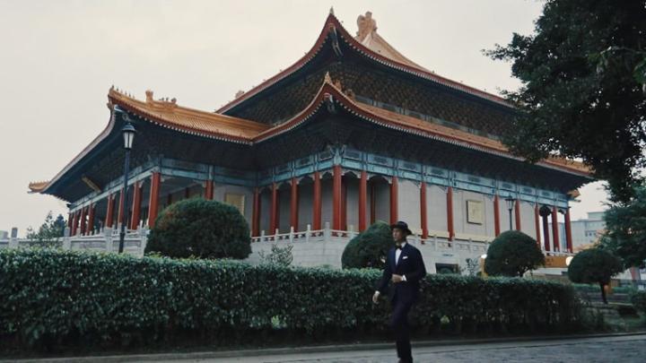 宝玑的Classic Tour经典绅仕巡迴之旅第六站来到台北，品牌邀请艺人钟承汉拍摄短片，诠释优雅绅士风貌以及台湾在地美景风光