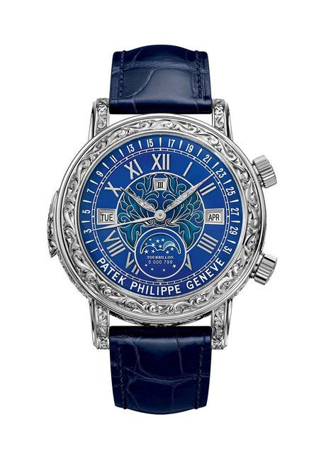 百达翡丽Ref. 6002G天文陀飞轮腕表是一款全球独一无二的时计，凭借其兼具美感与创新的伟大设计，扩大了人们对超级复杂功能腕表的认识。堪称完美典范