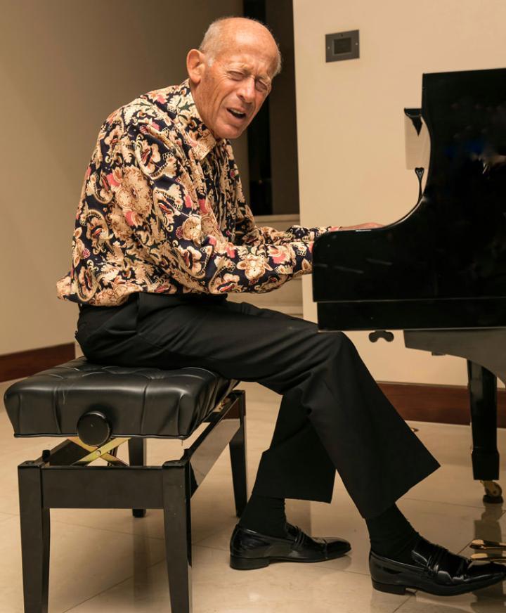 澳洲著名钢琴演奏家David Helfgott