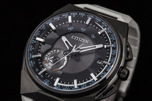 CITIZEN光动能卫星对时腕表以前卫科技为佩戴者带来方便、多功能的完美时计