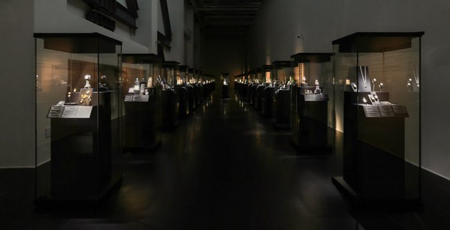 《卡地亚时间艺术》展览展出卡地亚历年来的经典大作