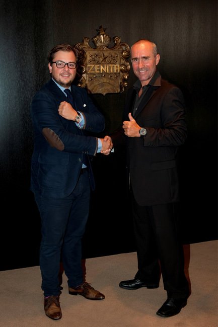 Stéphane Peterhansel佩戴表款El Primero Lightweight超轻量腕表，而Stéphane Peterhansel也将为真力时披上战袍