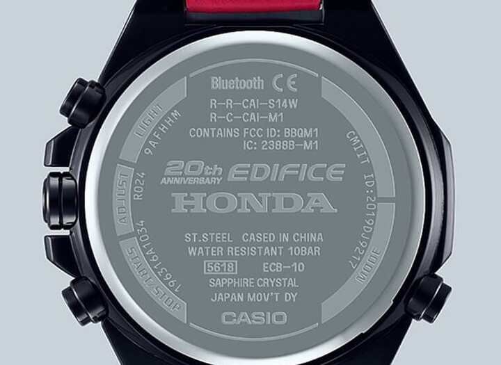 表款底盖刻印EDIFICE20周年字样与HONDA标志，突显其纪念意涵
