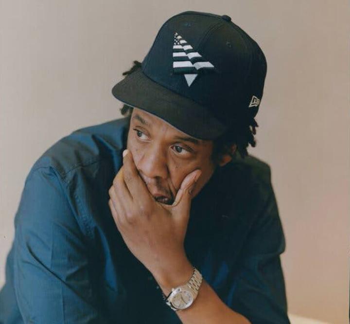 Jay-Z日前接受《纽约时报》专访时，手上戴了一只少见的劳力士铂金Day-Date
