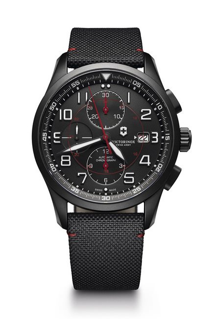 Airboss Mechanical Chronograph Black Edition搭载瑞士制造 ETA Valjoux 7750 自动上链机械机芯