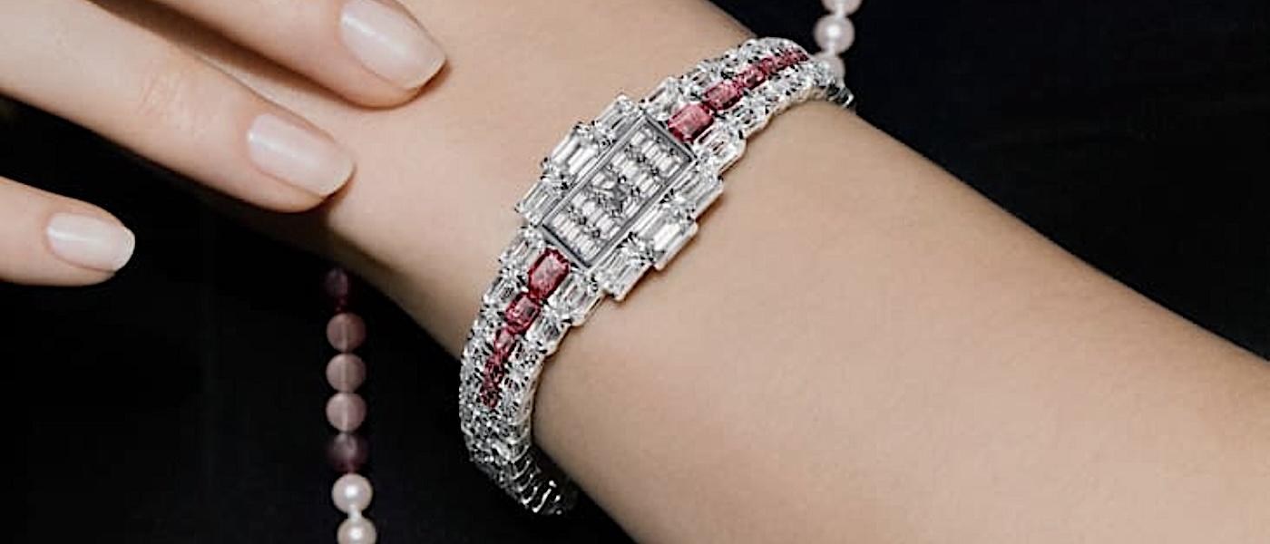 一表四戴！江诗丹顿 Grand Lady Kalla 化身顶级珠宝，手环、长项链自由切换