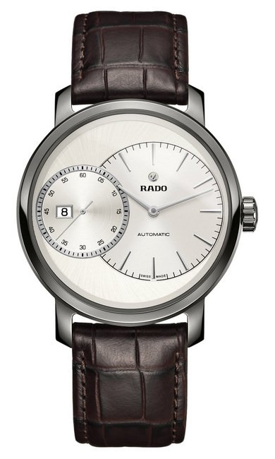 全新RADO钻霸系列Grande Seconde腕表搭载11 ½ ETA 2899自动机芯，搭配棕色皮革表带，优雅率性