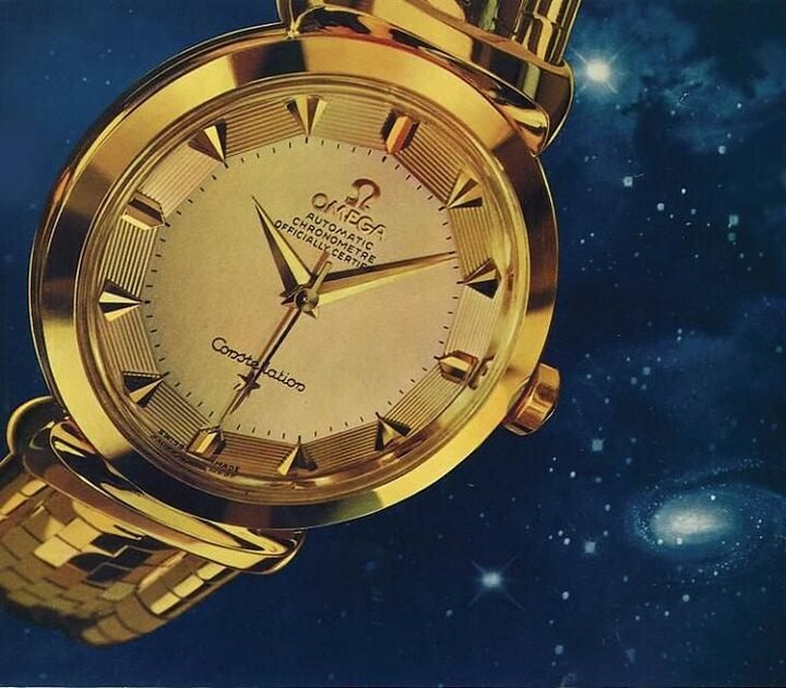 这种将时标顶点连成12角型、面盘中央隆起、外缘倾斜向下的独特碟型样式也是早期星座系列就有的设计元素