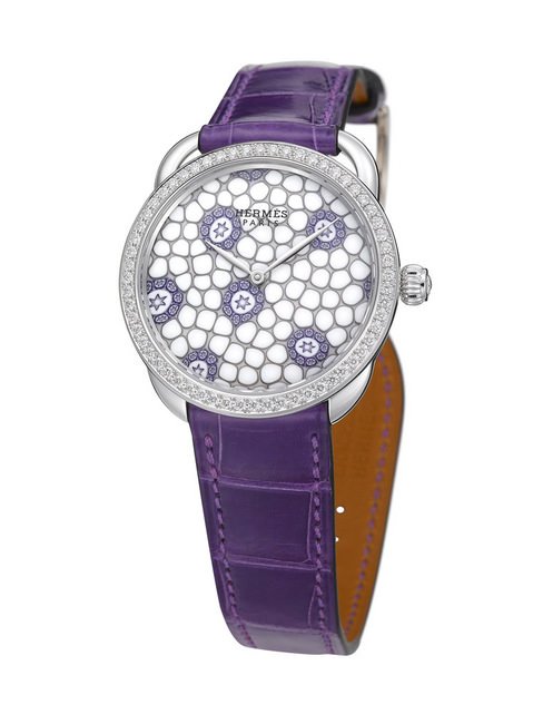 Arceau Millefiori 34mm腕表搭载爱马仕自制 H1912 自动上链机芯搭配超艳紫色短吻鳄鱼皮表带