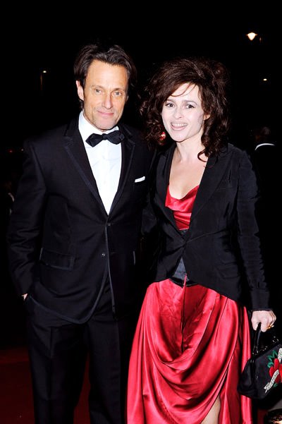 英帝国司令勋章(CBE)获得者女演员海伦娜·博南·卡特(Helena Bonham Carter)及《搏击俱乐部》服装师迈克尔·卡普兰 (Michael Kaplan)