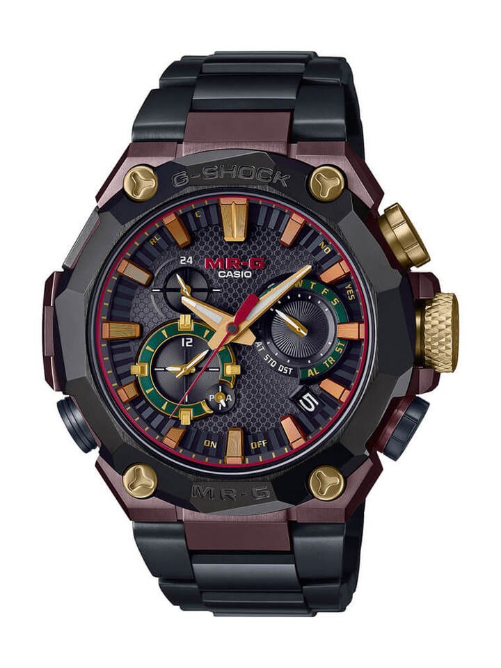 为庆祝MR-G系列问世25周年，G-SHOCK打造限量款MRG-B2000BS。参考价55,000 RMB