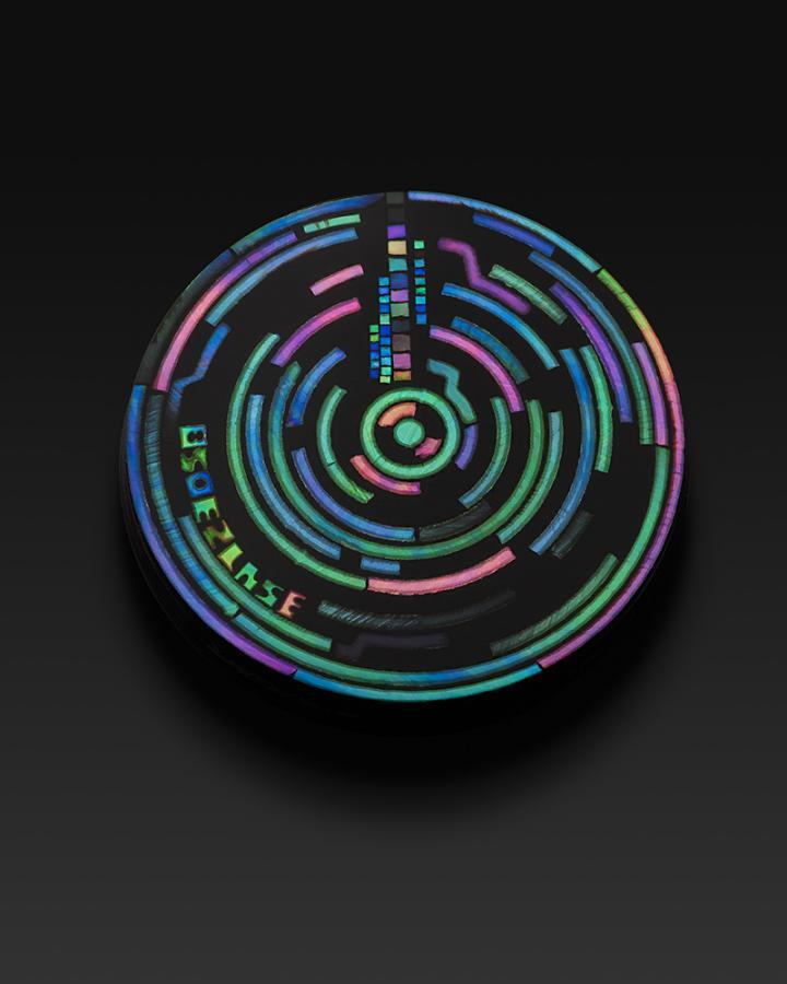 Terumasa Ikeda 以日心说为创作核心，针对 Ressence 独有的动态表盘量身打造视觉艺术乐章。