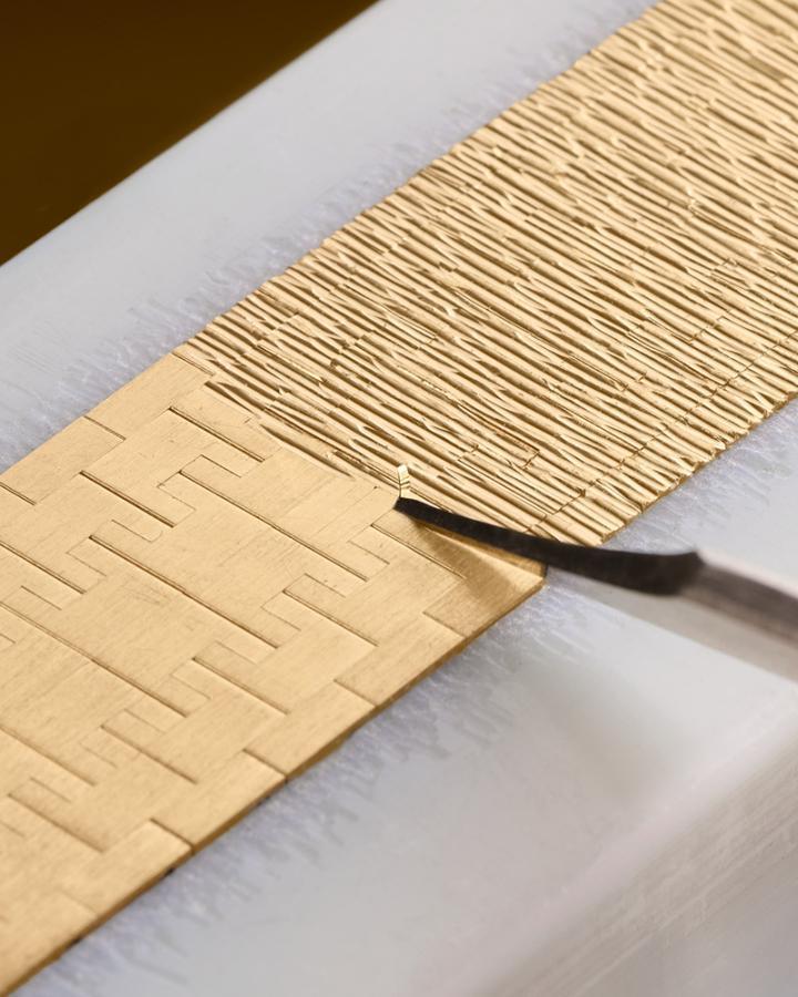 手工镌刻独一无二的宫廷式雕刻纹理