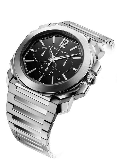 Octo Velocissimo Chronograph 备有三种款式：18K玫瑰金表壳配鳄鱼皮表带；精钢表壳配鳄鱼皮表带；或精钢表壳配精钢表链