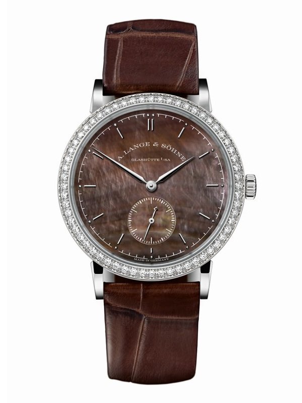 Saxonia 18K 棕色皮带款式，18K白金表壳
