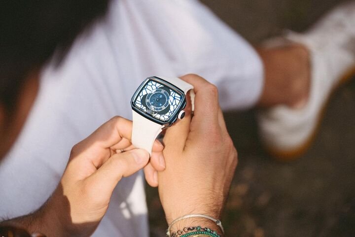 Vagabonde Series 4 与 5 立体层叠的表盘仿佛一场时间幻境。