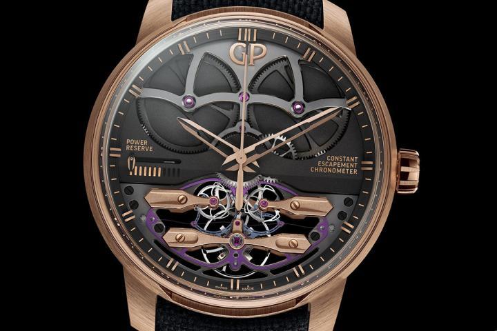 新恒定动力擒纵腕表玫瑰金款，搭载华丽的 45 毫米玫瑰金表壳，每个角度皆展露着珍贵质感与精饰工艺，这一当代杰作正以饱满热忱拥抱未来。表盘底部的玫瑰金桥板之下，摆轮往复摆动的机械之舞一览无遗。