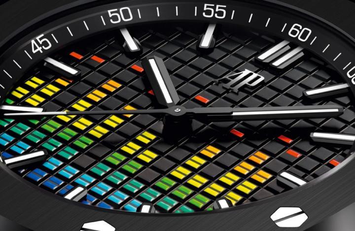 Tapisserie格纹面盘的彩色图案并非纯粹用来装饰，而是为了揣摩电子VU表，串连起腕表鲜明的音乐性主题。