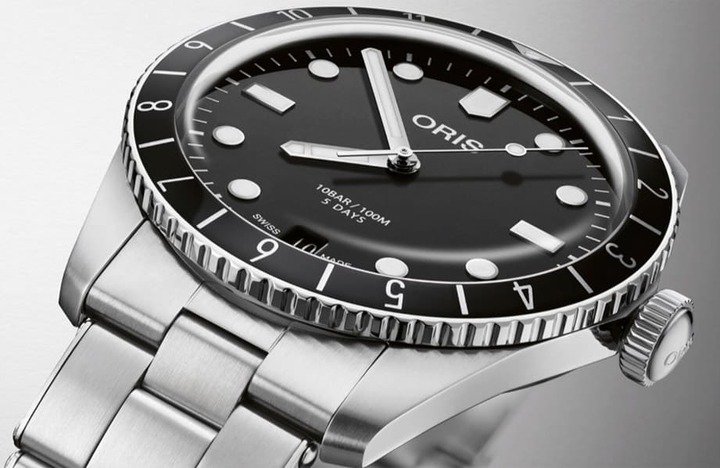 ORIS Divers Sixty-Five系列继Aquis、ProPilot系列后也跟进采用品牌自制的Calibre 400。