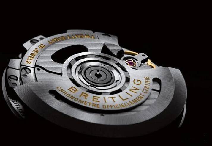 百年灵超级海洋文化文化系列二代搭载与帝舵联合制作的B20机芯是此次的亮点之一