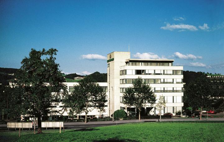宝齐莱更名后的十多年来发展蓬勃，如今在品牌发源地的瑞士琉森（Lucerne）拥有一处特设的产品研发总部