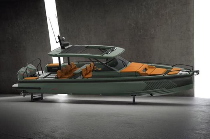 PAM01283设计灵感来自BRABUS近期发表的游艇新作Shadow 900 Stealth Green Signature Edition。Source：Axopar