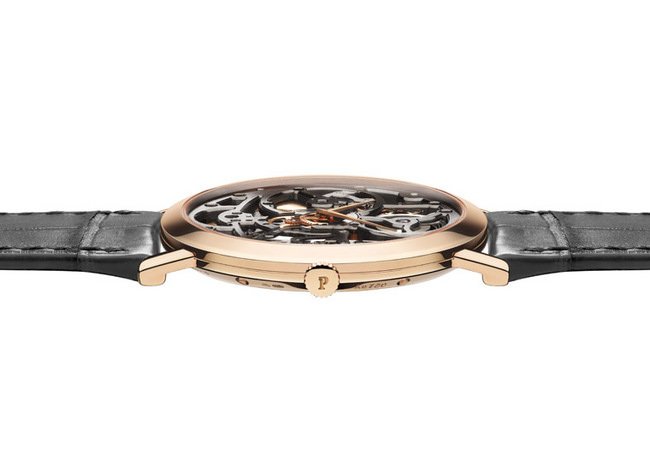 PIAGET Altiplano 是全球最纤薄厚度仅5.34毫米的镂空自动上链腕表
