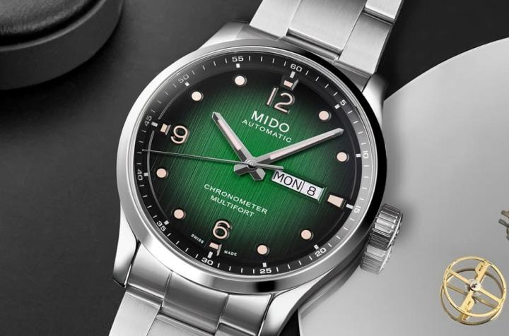 Multifort先锋系列推出新款日期星期显示手表，并分别有一般版与瑞士天文台认证版本。