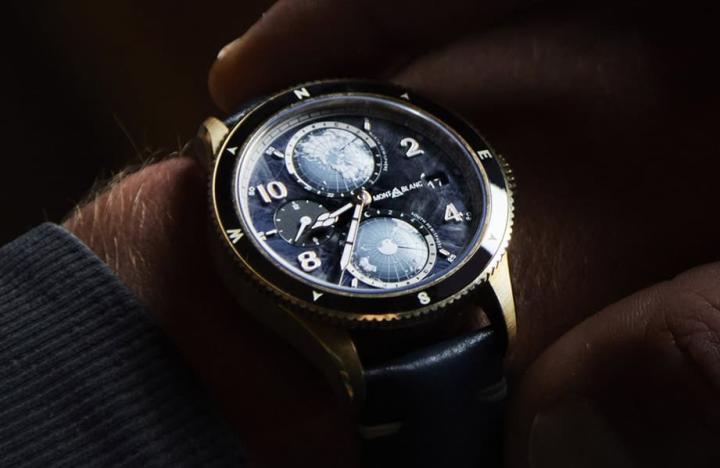 万宝龙第二款零氧手表1858系列Geosphere世界时间限量款1786改用青铜材质搭配黑色陶瓷表圈。
