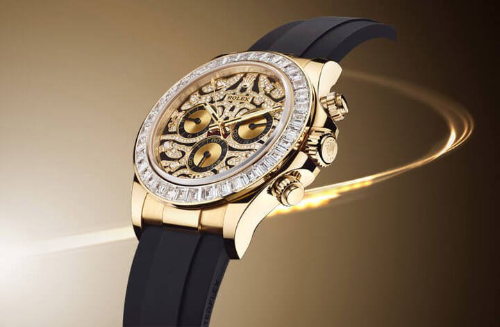 白色钻石映衬18ct黄金，让Oyster Perpetual Cosmograph Daytona流露豪华贵气