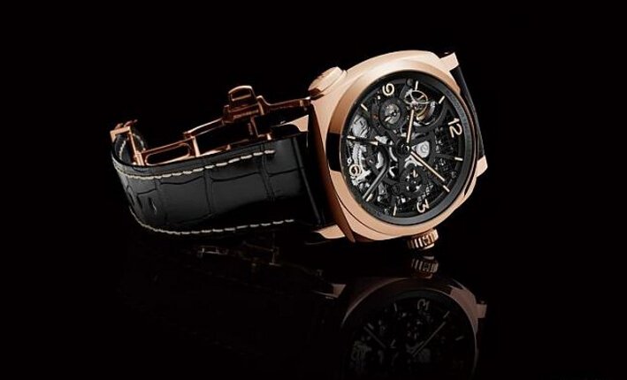 Radiomir 1940 Minute Repeater Carillon Tourbillon GMT 技术特性 ● 三问报时功能 ● 陀飞轮装置 ● 两地时间显示 ● 表背动储显示