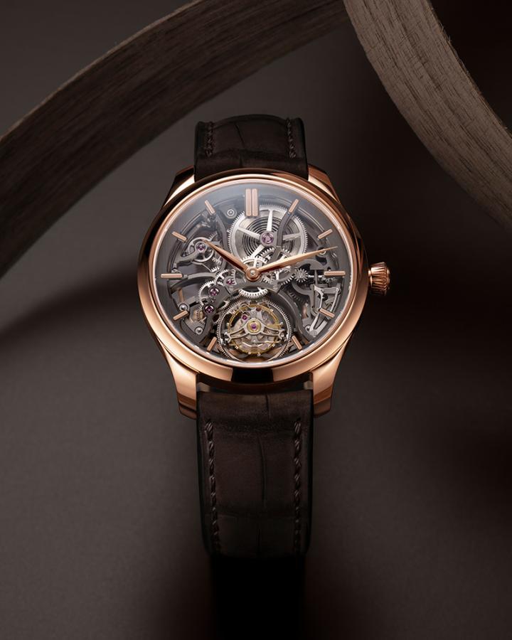 勇创者陀飞轮镂空腕表