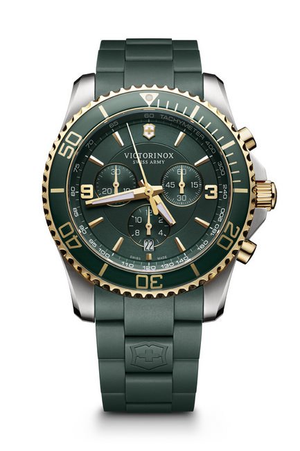 Maverick Chronograph计时码表搭载瑞士制造Ronda 5030.D石英机芯