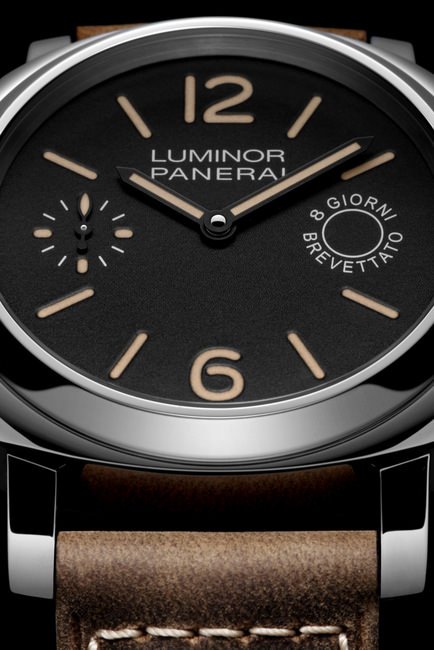 全新 Luminor Marina 8 Days腕表（PAM00590）简约优雅 