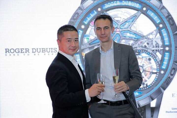 罗杰杜彼中国区总经理 Arthur Yu 和倍耐力亚太区商务总监 Livio Magni