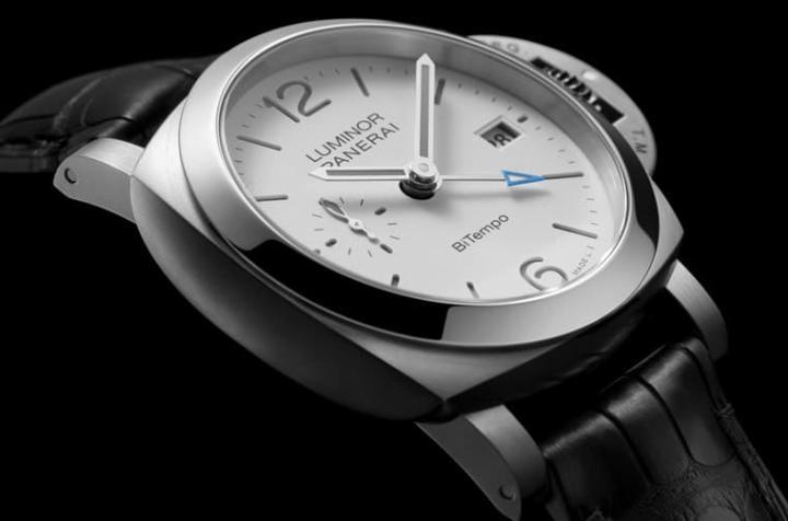Luminor Quaranta BiTempo于纤薄表壳设计中延伸两地时间功能，强化手表的实用性。