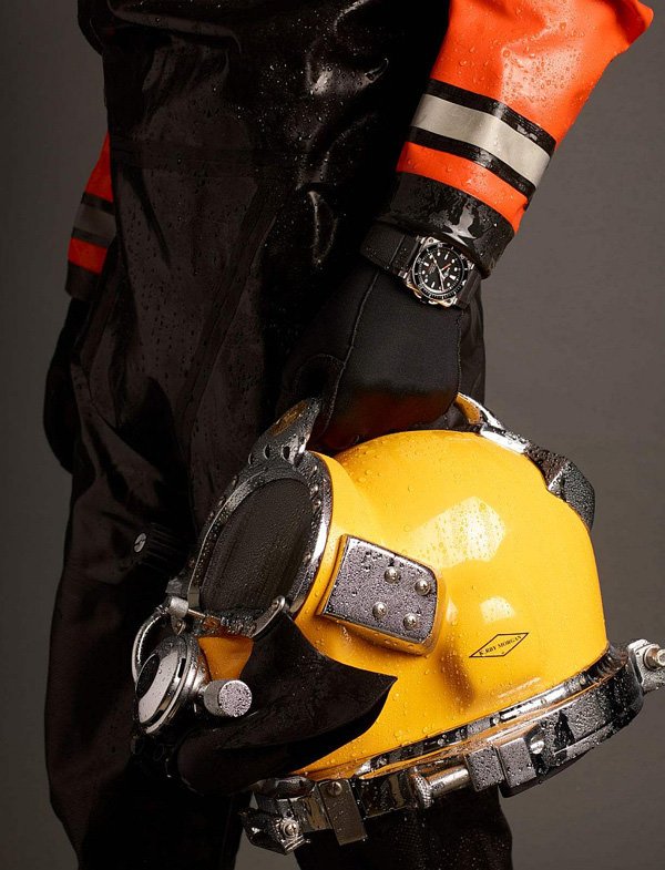 BR 03-92 DIVER