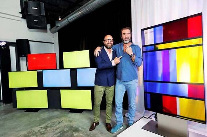 品牌CEO Sandro Reginelli（左）与品牌大使埃里克·坎通纳Eric Cantona（右）共同出席活动