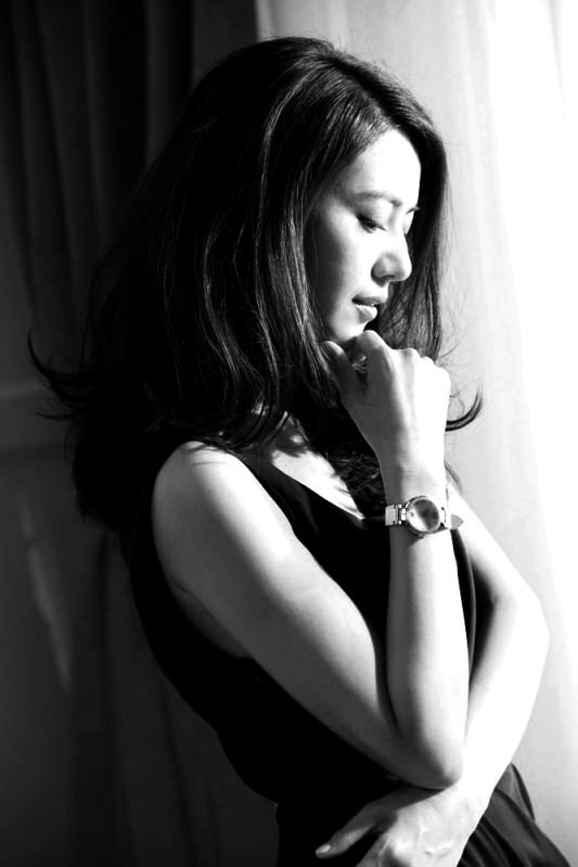 时光交错的邂逅，点燃你我的未来，心在更远处