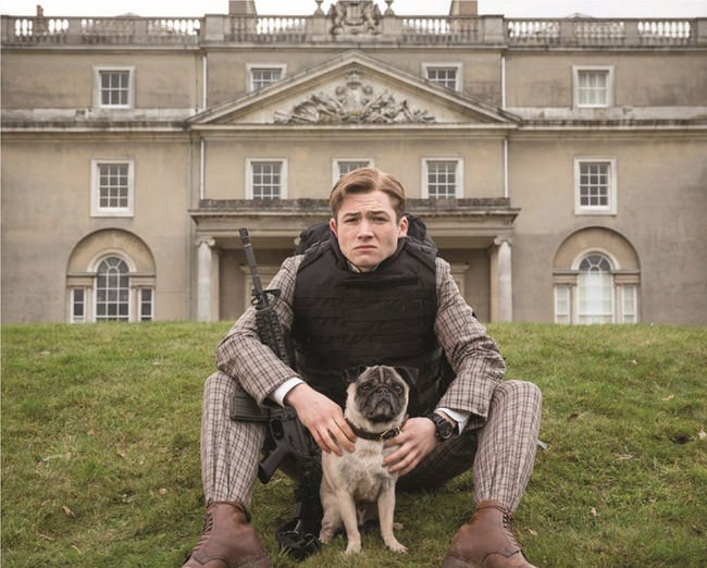 Kingsman 实习生佩戴了BREMONT Kingsman特别版DLC腕表