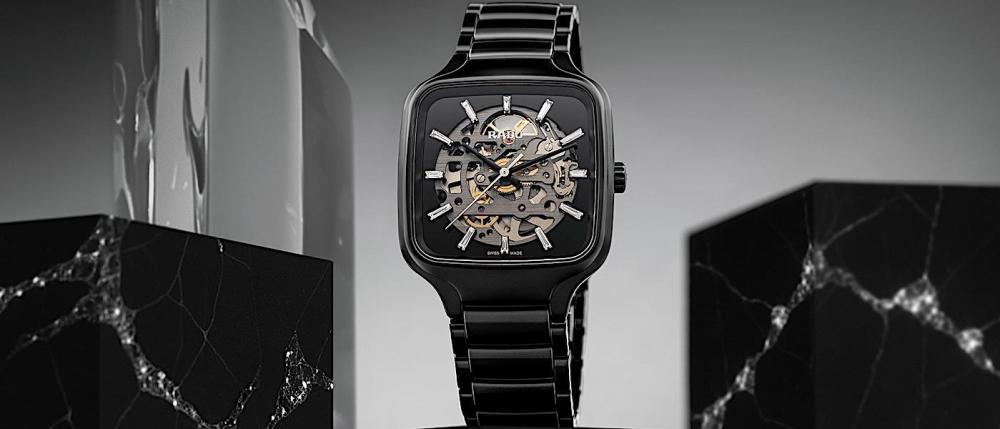 聚光勾勒 跃动真我：RADO True Square 真我方形镶钻镂空腕表