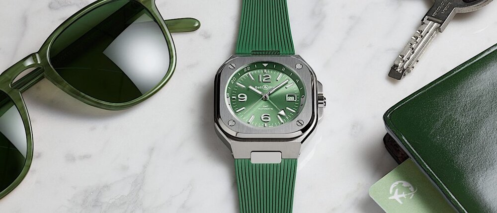 鼠尾草绿登场：Bell & Ross BR‑05 GMT Green Steel，航空基因邂逅都会旅行