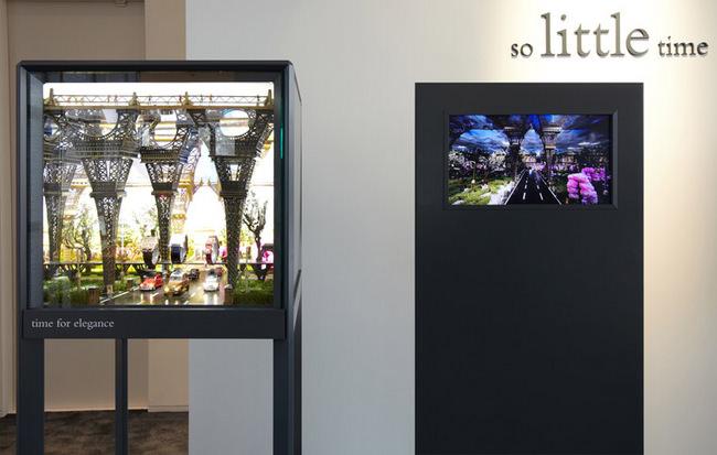 2014年，爱马仕再次为钟表邀请了荷兰的艺术家Bethany de Forest来设计制作一系列充满幻想的橱窗场景