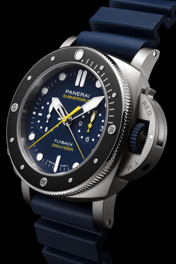 Submersible Chrono Flyback Mike Horn版专业潜水表PAM01291 采用钛金属表壳搭配陶瓷表圈，面盘配色让人想起沛纳海2016年替Mike Horn创制的PAM00719