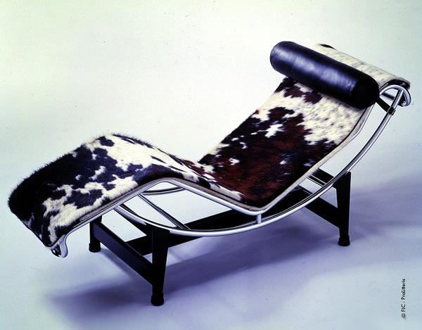 1929年，柯比意大师发表的Le Grand Confort扶手椅