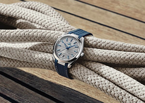 4.1欧米茄海马系列Aqua Terra至臻天文台表